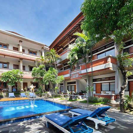 Legian Village Beach Resort - Chse Certified Екстер'єр фото